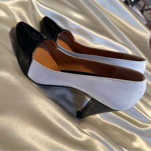 Chloe Vintage Shoes Size 7.5 like new - Picture 7 of 14